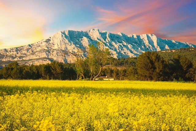 Tour de la montagne Sainte-Victoire